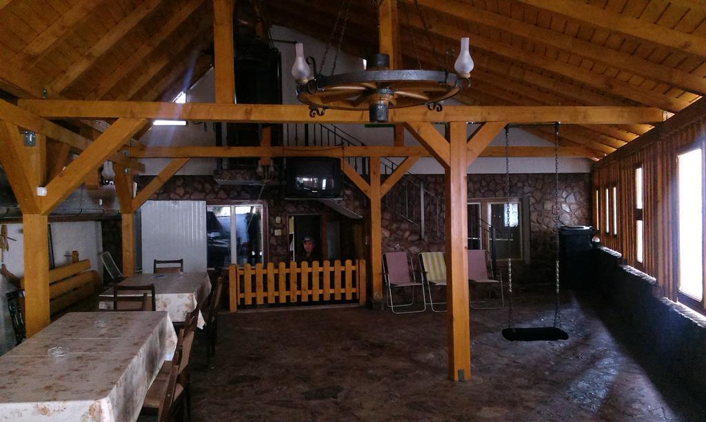 Hôtel Vila Mihu à Geoagiu Băi Extérieur photo